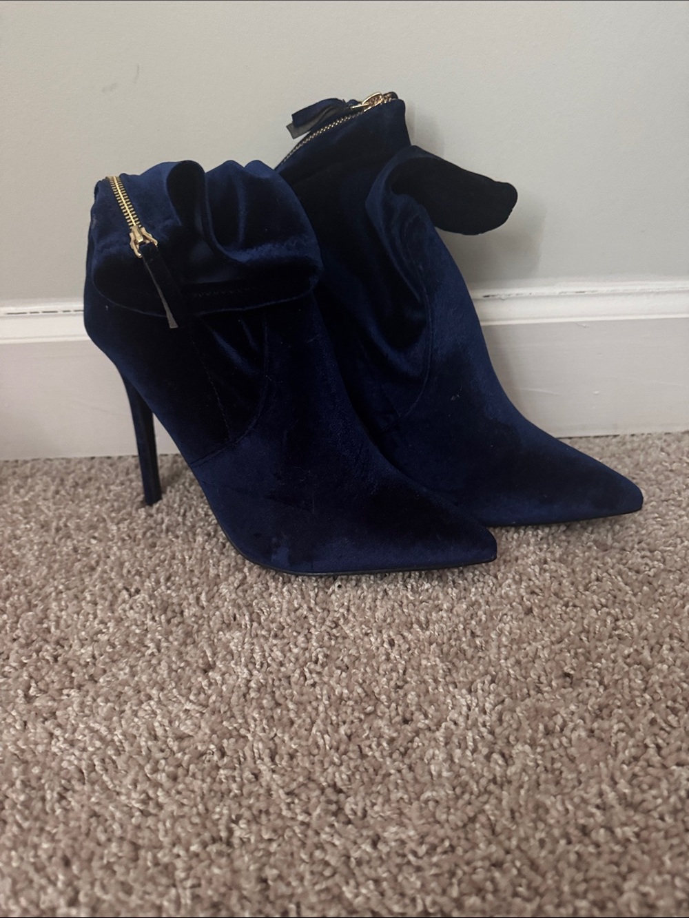 Velvet Pointed Stiletto Ankle Boots in Navy